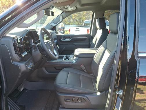 2026 GMC Sierra 2500 SLT