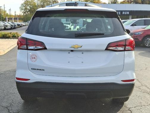 2023 Chevrolet Equinox LS