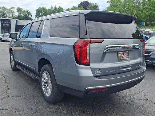 Sterling 2024 GMC Yukon XL SLT