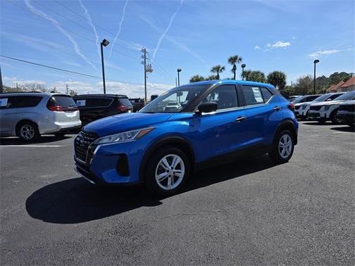 2023 Nissan Kicks S
