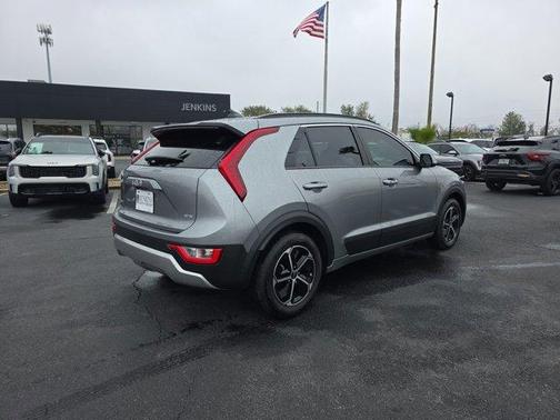 2024 Kia Niro EX