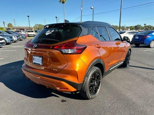 2023 Nissan Kicks SR