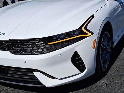 2023 Kia K5 EX