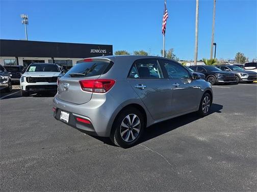 2022 Kia Rio S
