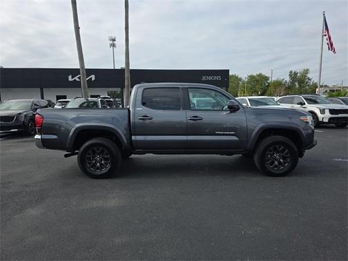 2021 Toyota Tacoma 