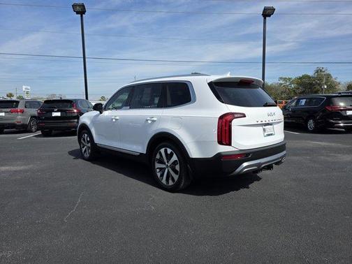 2022 Kia Telluride EX