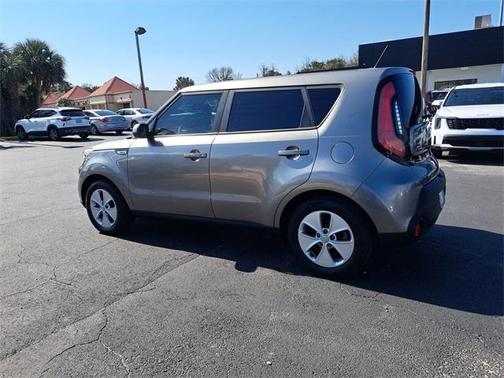 2016 Kia Soul Base