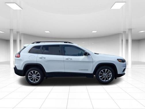 2022 Jeep Cherokee Latitude Lux