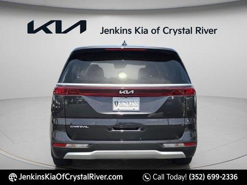 Metal 2024 Kia Carnival EX
