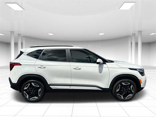 2025 Kia Seltos SX