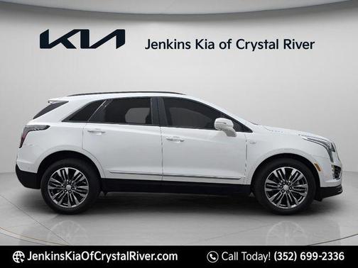 Crystal White Tri-Coat 2020 Cadillac XT5 Sport