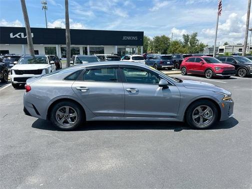 2022 Kia K5 LXS