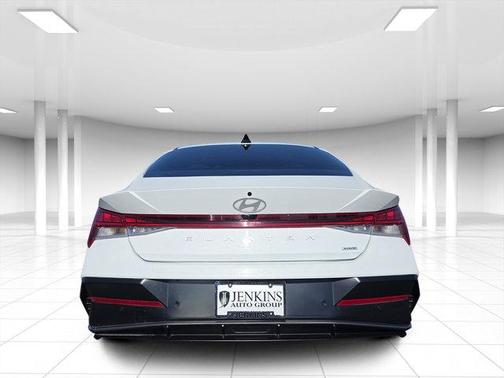 2024 Hyundai ELANTRA HEV Limited