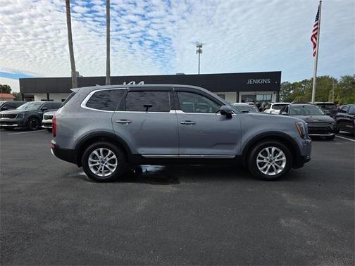 2022 Kia Telluride LX
