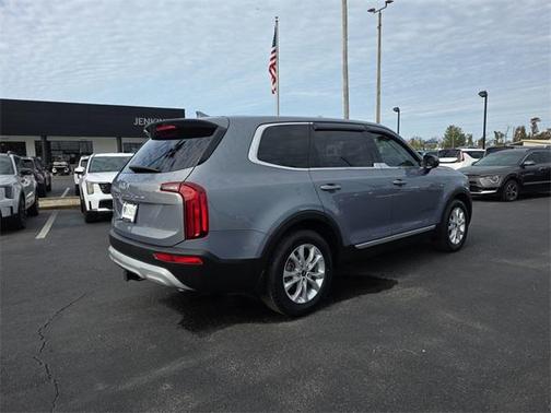 2022 Kia Telluride LX