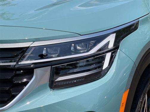 2025 Kia Seltos SX