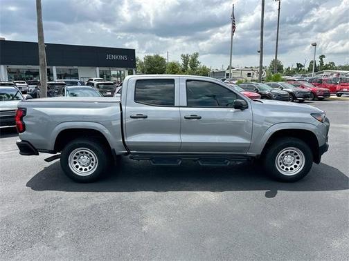 2023 Chevrolet Colorado WT