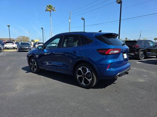 2023 Ford Escape ST-Line Elite