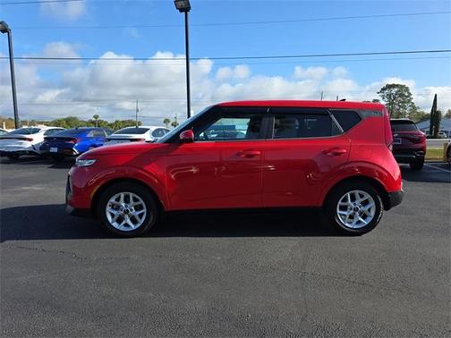 2022 Kia Soul LX