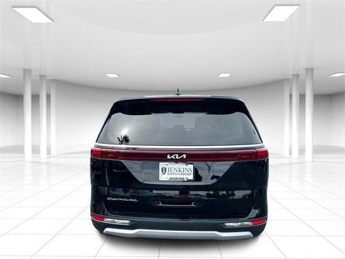 2022 Kia Carnival LXS