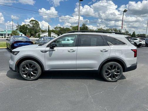 2023 Kia Sorento X-Line EX