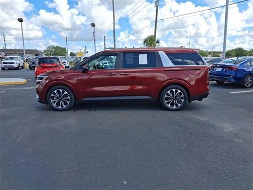 2022 Kia Carnival EX