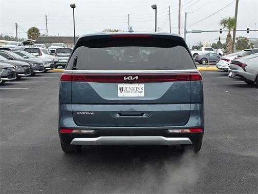 2024 Kia Carnival EX