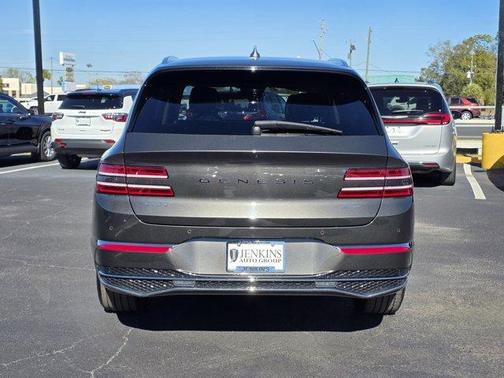 2025 Genesis GV80 2.5T