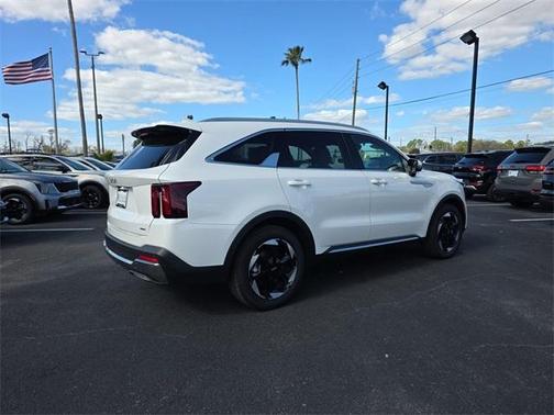 2025 Kia Sorento Hybrid EX