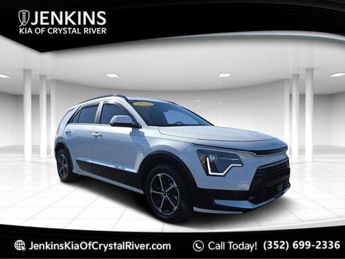 2024 Kia Niro SX