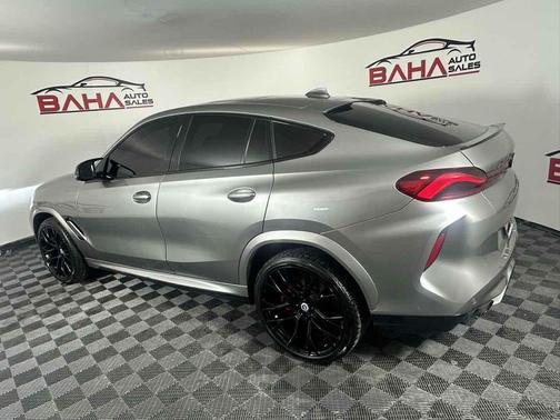 2022 BMW X6 M Base (A8)