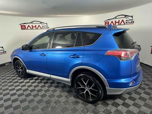 2017 Toyota RAV4 SE
