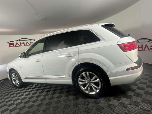 2019 Audi Q7 45 Premium Plus