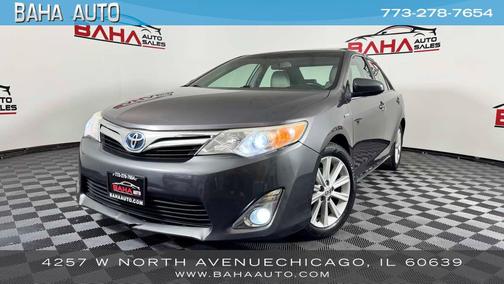Magnetic Gray Metallic 2013 Toyota Camry Hybrid XLE