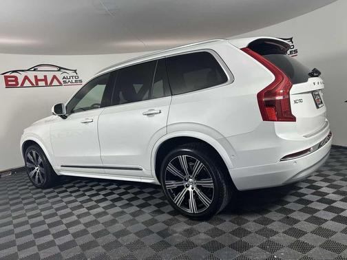 2022 Volvo XC90 T6 Inscription