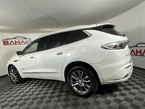 2022 Buick Enclave FWD Avenir