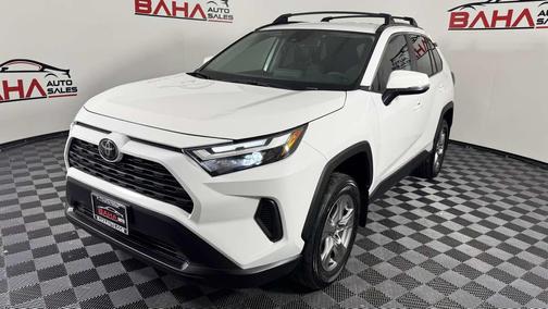 Ice Cap 2025 Toyota RAV4 XLE