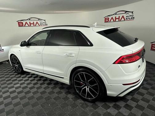 2022 Audi Q8 55 Prestige