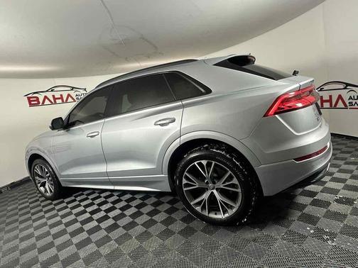 2020 Audi Q8 55 Premium