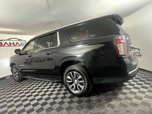 2021 Chevrolet Suburban LT