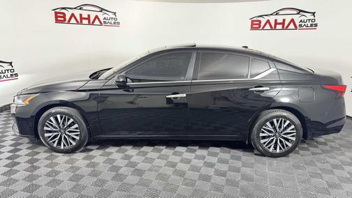 Super Black 2023 Nissan Altima 2.5 SV