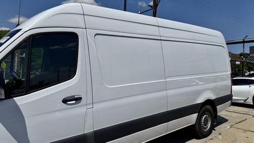 Arctic White 2022 Mercedes-Benz Sprinter 2500 High Roof