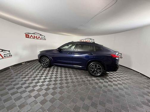 2024 BMW X4 xDrive30i