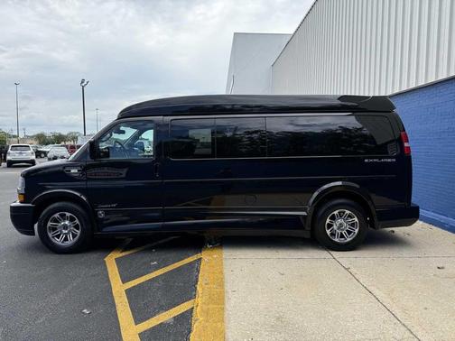 2022 Chevrolet Express 2500 RWD 2500 Extended Wheelbase WT