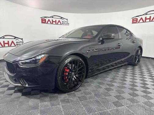 2023 Maserati Ghibli Modena Q4
