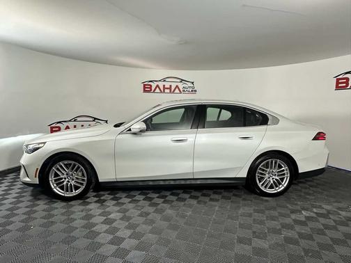 2024 BMW 530 i xDrive
