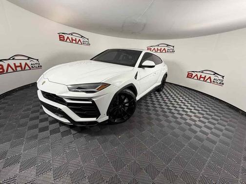 2020 Lamborghini Urus 