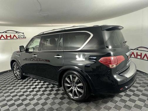 2017 INFINITI QX80 Signature Edition