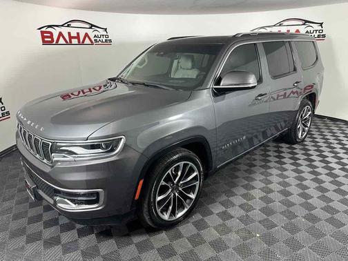 Baltic Gray Metallic Clearcoat 2022 Jeep Wagoneer Series III 4x4