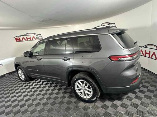 Baltic Gray Metallic Clearcoat 2023 Jeep Grand Cherokee L Laredo